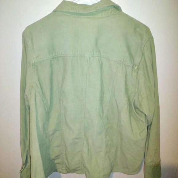 Fashion Bug Light Green Button-Down Shirt - Picture 3 of 5